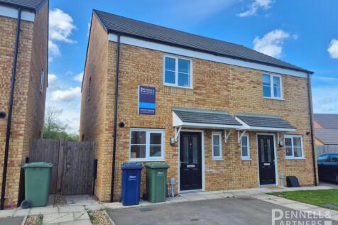 2 bedroom semi-detached house for sale