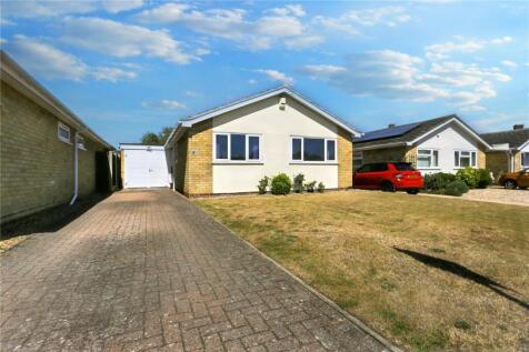 Wren Close, Eaton, Norwich, Norfolk, NR4 2 bed bungalow for sale