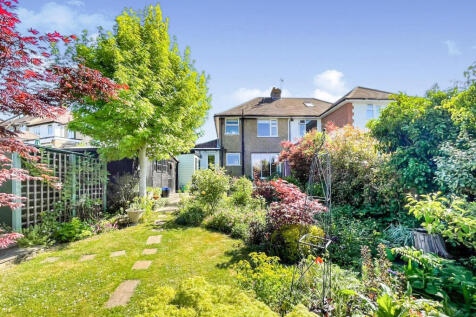 Chambersbury Lane, Hemel Hempstead, HP3 3 bed semi
