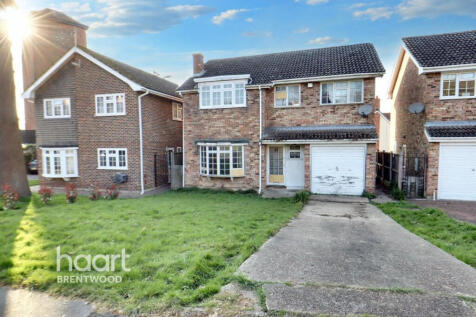 The Dell, Brentwood 4 bed detached house for sale
