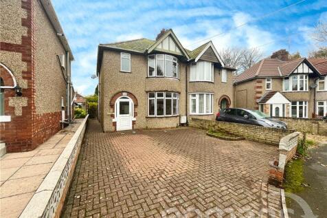 Little Avenue, Swindon, Wiltshire 3 bed semi