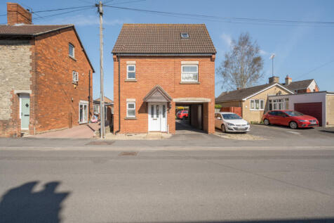 Ermin Street, Swindon, Wiltshire 3 bed detached house for sale