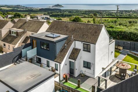 Bowglas Close, Ludgvan, Penzance 4 bed detached house for sale