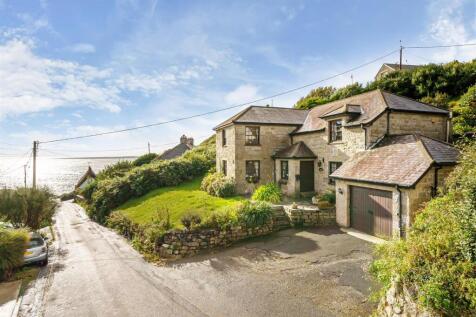 Cadgwith, Ruan Minor, Helston 4 bed detached house for sale