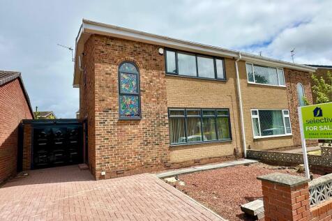 3 bedroom semi-detached house for sale