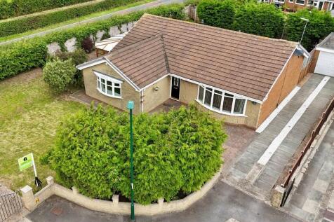 4 bedroom detached bungalow for sale