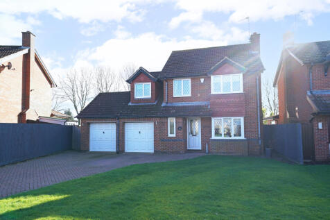 4 bedroom detached house for sale