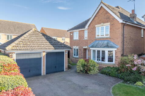 Meadow Sweet Road, Rushden NN10 4 bed detached house for sale