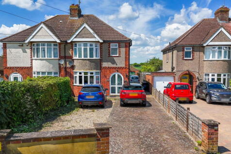 The Ridge, Wellingborough NN29 3 bed semi