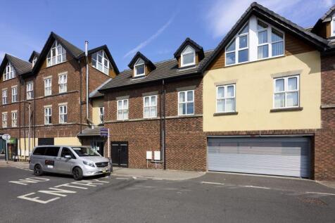 2 bedroom flat for sale