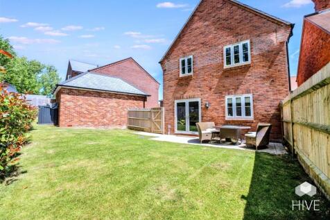 Huntley Down, Blandford Forum DT11 3 bed detached house for sale