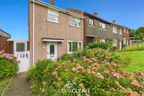2 bedroom end of terrace house for sale