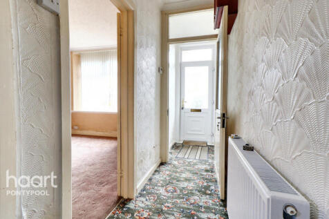 Twmpath Road, Pontypool 3 bed terraced house for sale