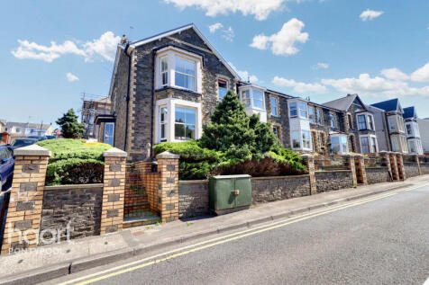 Cwmavon Road, Pontypool 3 bed end of terrace house for sale