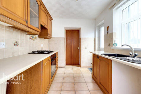 Gething Terrace, Pontypool 3 bed terraced house for sale