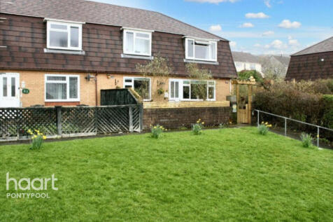 Hillside Avenue, Pontypool 2 bed flat for sale