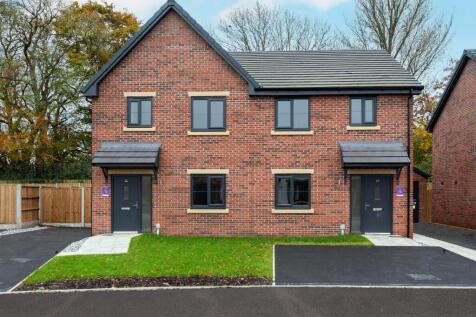 3 bedroom semi-detached house for sale