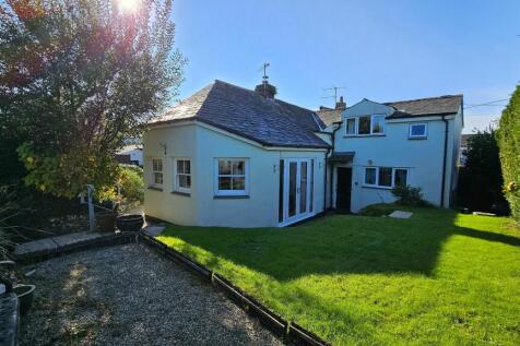 Annedene, St. Kew Highway, Bodmin 3 bed semi