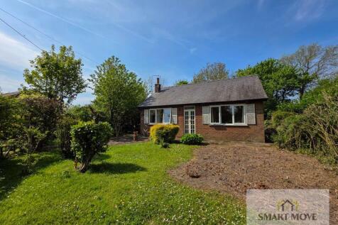 The Walk, Preston PR4 2 bed detached bungalow for sale