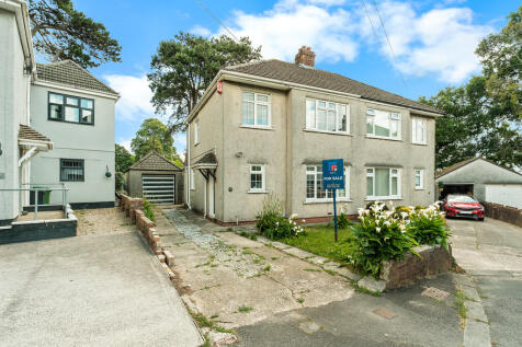 Clos Fach, Rhiwbina, Cardiff 3 bed semi