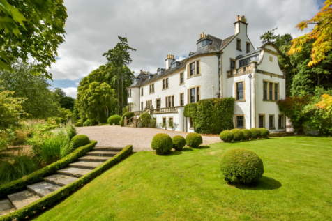 11 bedroom detached house for sale