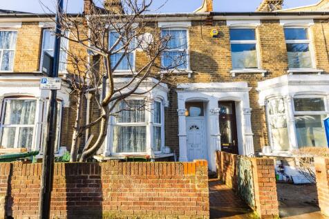 5 bedroom terraced house for sale
