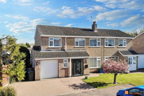 Helmsdale Gardens, Werrington... 4 bed semi