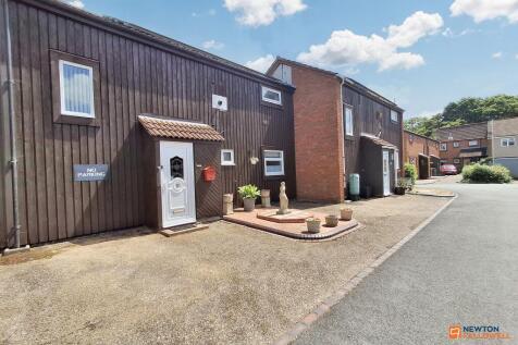 Freston, Paston, Peterborough, PE4 3 bed terraced house for sale