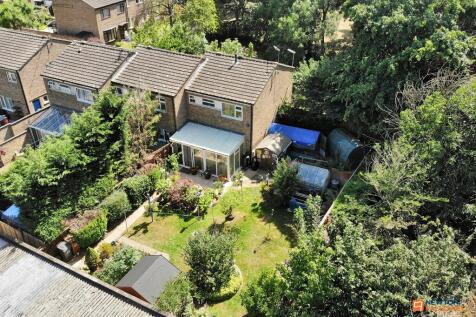 Deerleap, Bretton, Peterborough, PE3 3 bed end of terrace house for sale