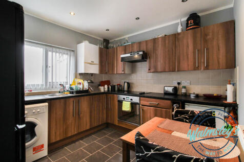 3 bedroom mews property for sale