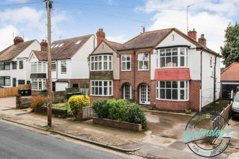 4 bedroom semi-detached house for sale
