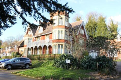 Hughendon Manor, Petersfinger, Salisbury 2 bed apartment for sale