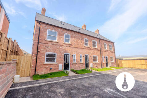 3 bedroom mews property for sale