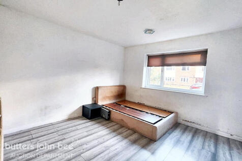 Needwood Drive, WOLVERHAMPTON 2 bed flat for sale