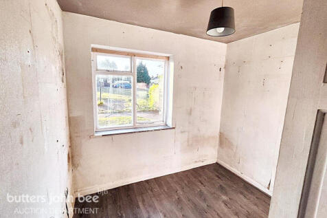 Needwood Drive, WOLVERHAMPTON 2 bed flat for sale