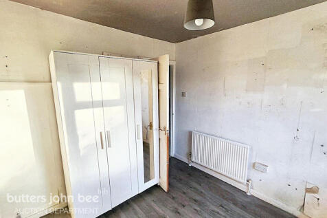 Needwood Drive, WOLVERHAMPTON 2 bed flat for sale