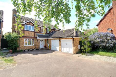 Lees Meadow, Hook RG27 4 bed detached house for sale