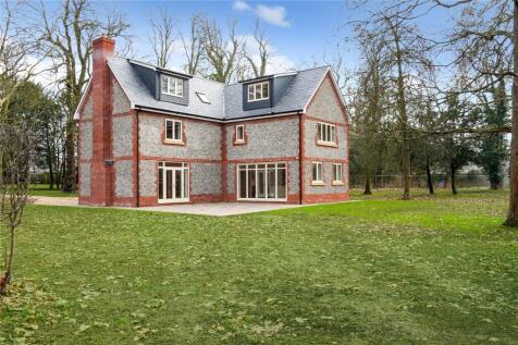 Flint Way, Lakenheath, Suffolk, IP27 5 bed detached house for sale