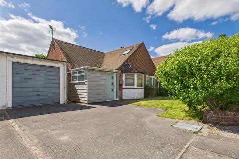 Castle Avenue, Highcliffe... 4 bed bungalow for sale