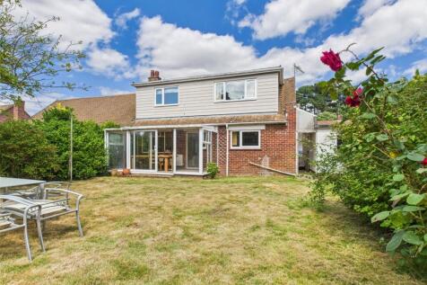 Castle Avenue, Highcliffe... 4 bed bungalow for sale