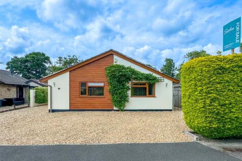 Wiltshire Gardens, Bransgore... 5 bed bungalow for sale