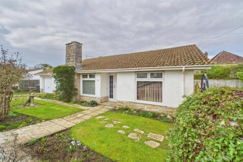 Carbery Gardens, Bournemouth, Dorset... 2 bed bungalow for sale