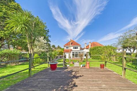 Harewood Place, Bournemouth, Dorset, BH7 3 bed detached house for sale