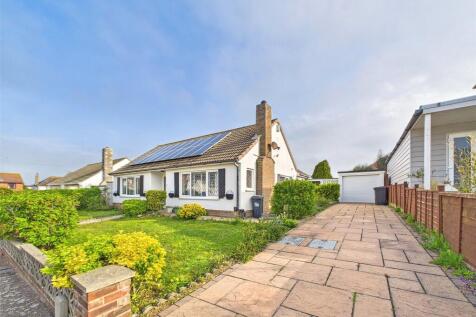 Malcomb Close, Bournemouth, Dorset, BH6 2 bed bungalow for sale