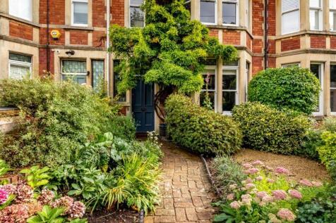 5 bedroom terraced house for sale