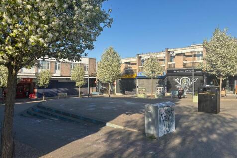 The Square, Bristol BS16 2 bed flat for sale