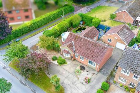Main Street, North Lincolnshire DN20 3 bed detached bungalow for sale
