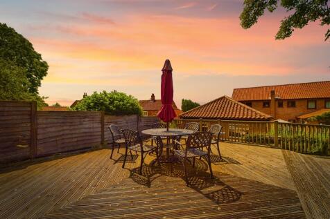 Main Street, North Lincolnshire DN18 4 bed detached house for sale