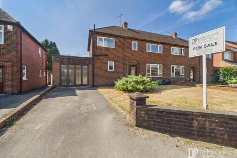 3 bedroom semi-detached house for sale