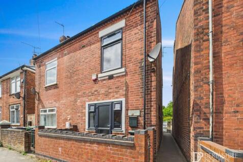 2 bedroom semi-detached house for sale